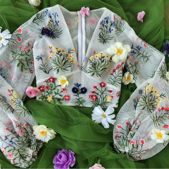 Teuta Matoshi the Wildflowers Blouse - Picture 5 of 13